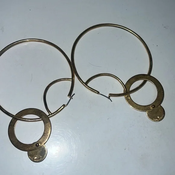 Gold plated earrings from Neiman marcus never worn - Picture 5 of 5